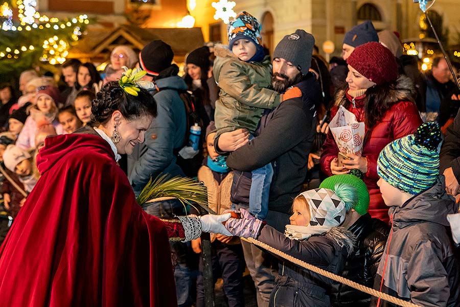 Jesuleins Postamt Zum Goldenen Engel und Ankunft der Weißen Frau in Český Krumlov 8.12.2019