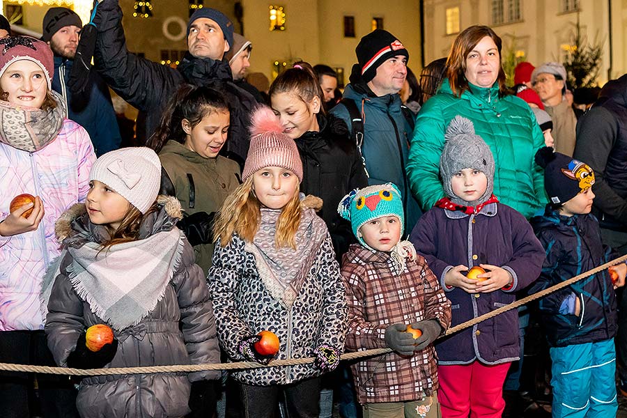 Jesuleins Postamt Zum Goldenen Engel und Ankunft der Weißen Frau in Český Krumlov 8.12.2019