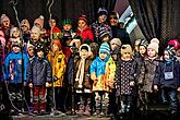 Joint Singing by the Christmas Tree, 3rd Advent Sunday in Český Krumlov 15.12.2019, photo by: Lubor Mrázek