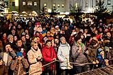 Gemeinsames Singen am Weihnachtsbaum, 3. Adventssonntag in Český Krumlov 15.12.2019, Foto: Lubor Mrázek