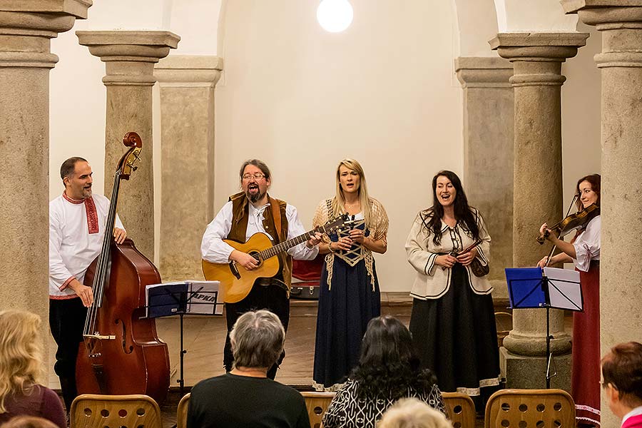 Kapka - Traditional Christmas concert of local folk band in Český Krumlov 15.12.2019