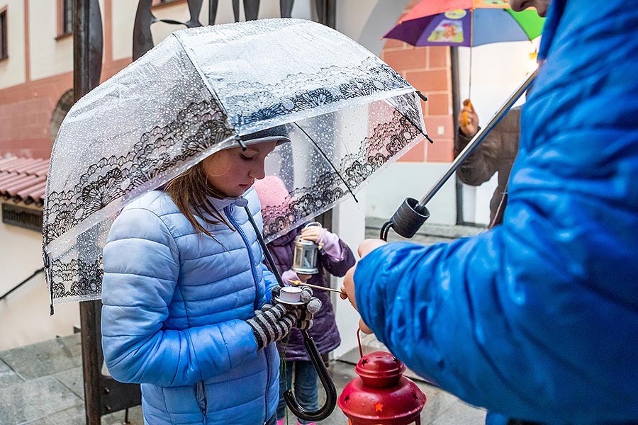 4th Advent Saturday at the Monasteries and Handing out of the Light of Bethlehem in Český Krumlov 21.12.2019