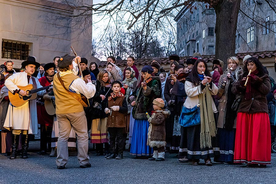 Live Nativity Scene in Český Krumlov 23.12.2019