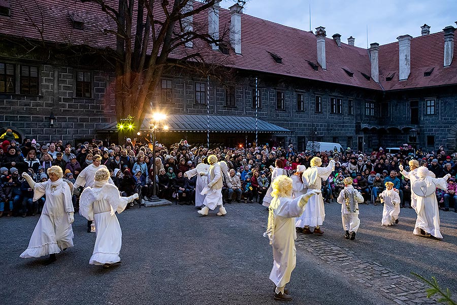 Live Nativity Scene in Český Krumlov 23.12.2019