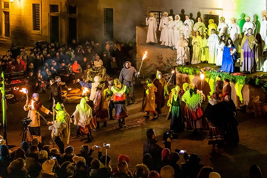 Live Nativity Scene in Český Krumlov 23.12.2019