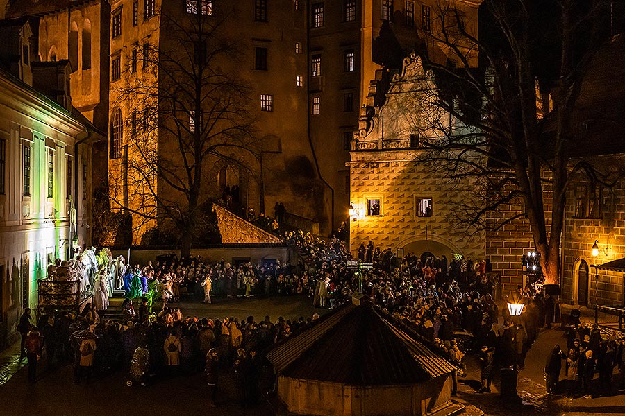 Live Nativity Scene in Český Krumlov 23.12.2019