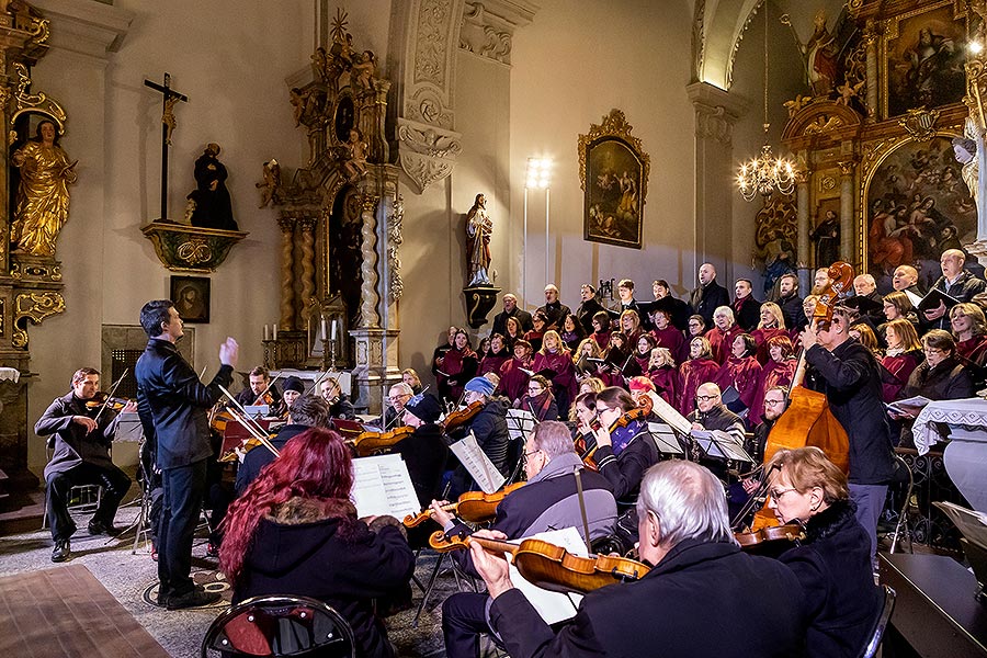 Concert at the Monastery Church - Český Krumlov String Orchestra, Krumlov Chamber Orchestra and Mixed Singing Choir Perchta – “Hej Mistře!” – Bohemian Christmas Mass by J. J. Ryba in Český Krumlov 26.12.2019