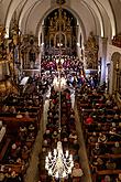 Konzert in der Klosterkirche - Streichorchester Český Krumlov, Krumauer Kammerorchester und Gemischter Sängerchor Perchta - „Hej Mistře!“ Böhmische Hirtenmesse J. J. Rybas in Český Krumlov 26.12.2019, Foto: Lubor Mrázek