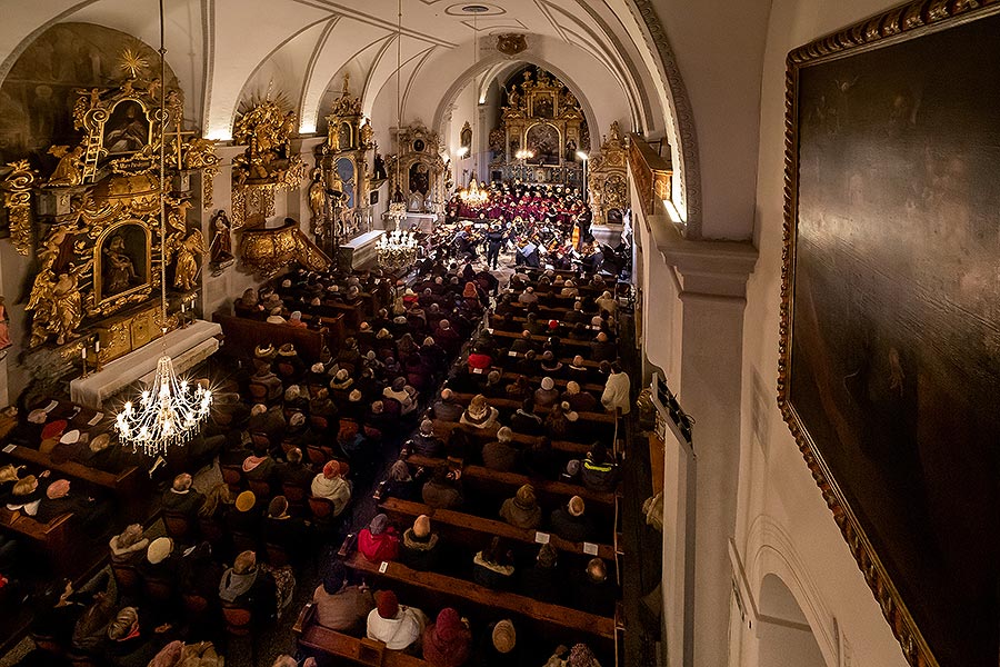 Concert at the Monastery Church - Český Krumlov String Orchestra, Krumlov Chamber Orchestra and Mixed Singing Choir Perchta – “Hej Mistře!” – Bohemian Christmas Mass by J. J. Ryba in Český Krumlov 26.12.2019