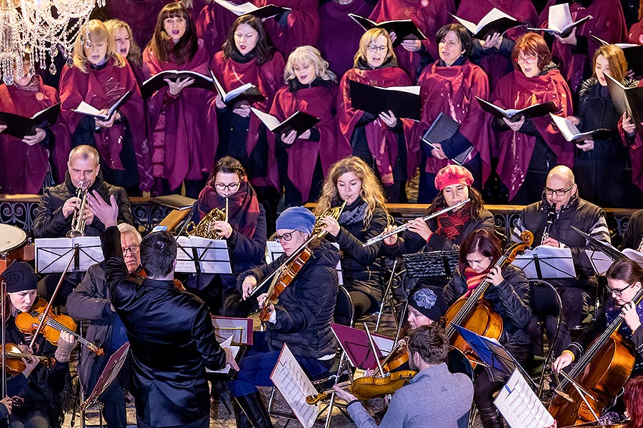 Konzert in der Klosterkirche - Streichorchester Český Krumlov, Krumauer Kammerorchester und Gemischter Sängerchor Perchta - „Hej Mistře!“ Böhmische Hirtenmesse J. J. Rybas in Český Krumlov 26.12.2019