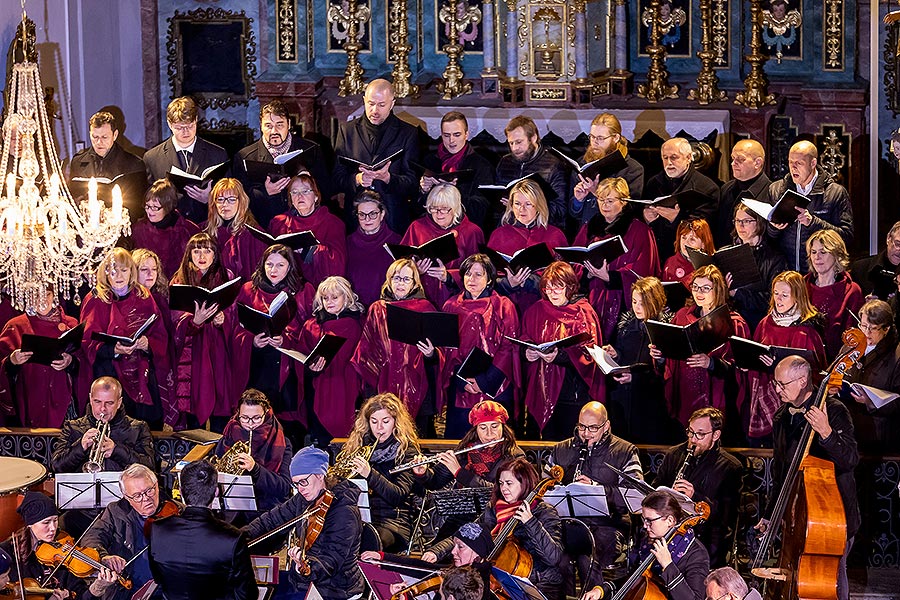 Koncert v klášterním kostele - Smyčcový orchestr Český Krumlov, Krumlovský komorní orchestr a Smíšený pěvecký sbor Perchta - „Hej Mistře!“ Česká mše vánoční J. J. Ryby v Českém Krumlově 26.12.2019