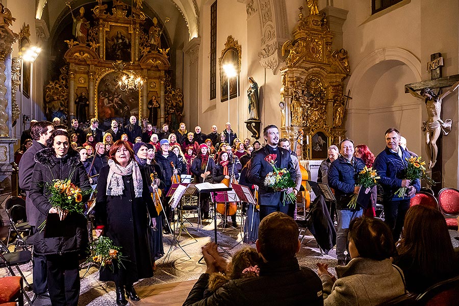 Koncert v klášterním kostele - Smyčcový orchestr Český Krumlov, Krumlovský komorní orchestr a Smíšený pěvecký sbor Perchta - „Hej Mistře!“ Česká mše vánoční J. J. Ryby v Českém Krumlově 26.12.2019