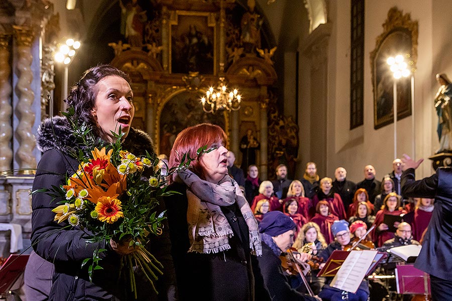 Konzert in der Klosterkirche - Streichorchester Český Krumlov, Krumauer Kammerorchester und Gemischter Sängerchor Perchta - „Hej Mistře!“ Böhmische Hirtenmesse J. J. Rybas in Český Krumlov 26.12.2019