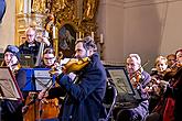 Konzert in der Klosterkirche - Streichorchester Český Krumlov, Krumauer Kammerorchester und Gemischter Sängerchor Perchta - „Hej Mistře!“ Böhmische Hirtenmesse J. J. Rybas in Český Krumlov 26.12.2019, Foto: Lubor Mrázek