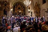 Konzert in der Klosterkirche - Streichorchester Český Krumlov, Krumauer Kammerorchester und Gemischter Sängerchor Perchta - „Hej Mistře!“ Böhmische Hirtenmesse J. J. Rybas in Český Krumlov 26.12.2019, Foto: Lubor Mrázek