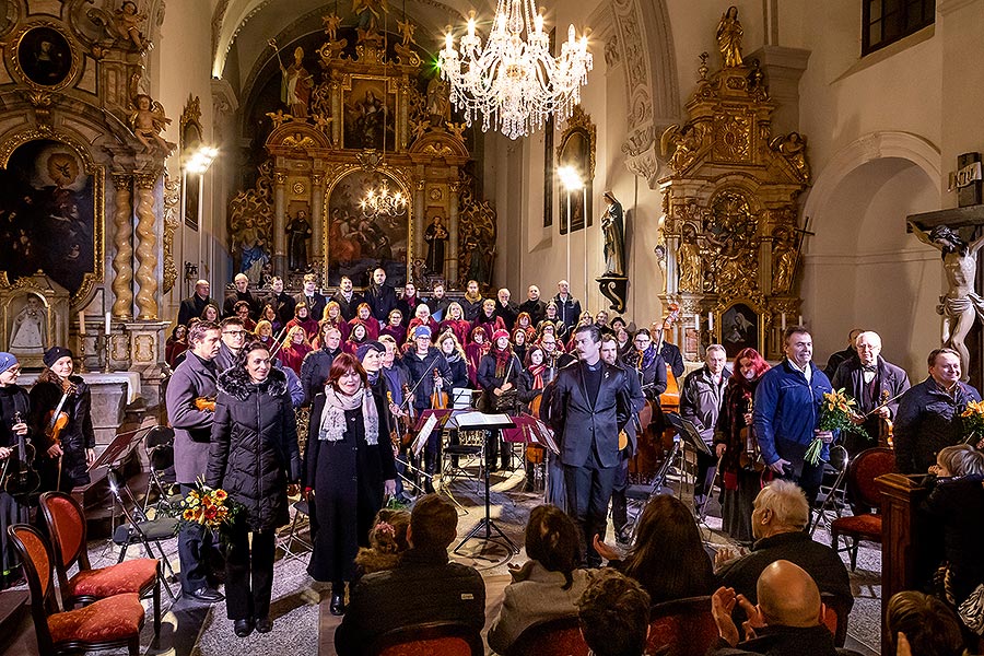 Koncert v klášterním kostele - Smyčcový orchestr Český Krumlov, Krumlovský komorní orchestr a Smíšený pěvecký sbor Perchta - „Hej Mistře!“ Česká mše vánoční J. J. Ryby v Českém Krumlově 26.12.2019