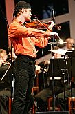 16. Juli 2004 - Pavel Šporcl – Geige, Prager Philharmonia, Internationales Musikfestival Český Krumlov, Bildsquelle: © Auviex s.r.o., Foto: Libor Sváček 