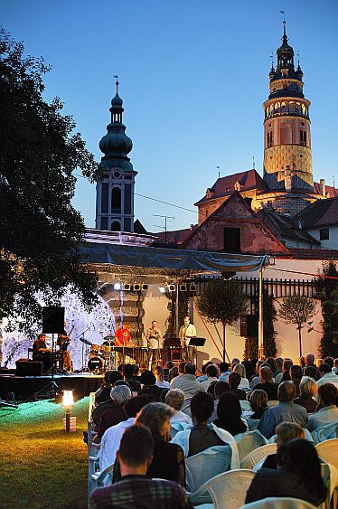 30. července 2004 - ASPM – Jan Spálený a přátelé - Černý blues, modrý vidiny, Mezinárodní hudební festival Český Krumlov, zdroj: © Auviex s.r.o., foto: Libor Sváček