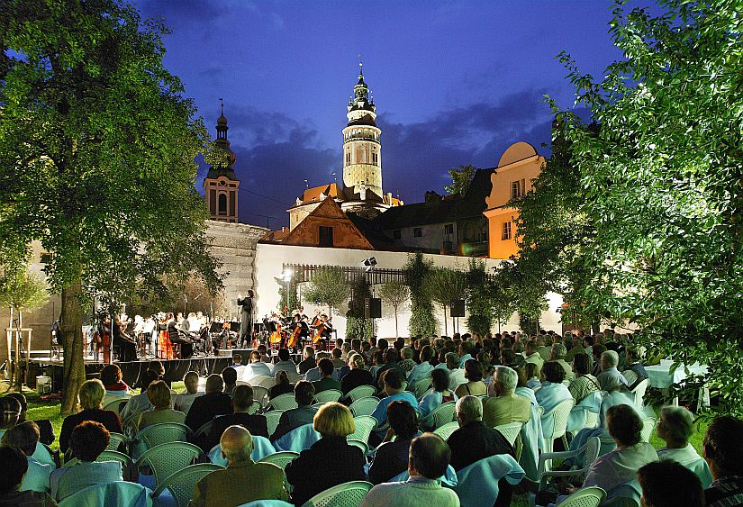 6. srpna 2004 - vítězové mezinárodních soutěží 2003, Mezinárodní hudební festival Český Krumlov, zdroj: © Auviex s.r.o., foto: Libor Sváček