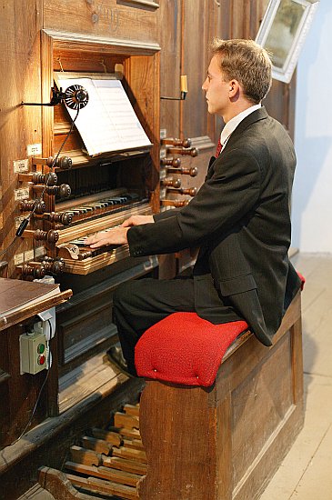 15. August 2004 - Pavel Kohout – Orgelrezital, Klosterkirche von Zlatá Koruna, Internationales Musikfestival Český Krumlov, Bildsquelle: © Auviex s.r.o., Foto: Libor Sváček