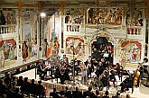 20. srpna 2004 - Richard Novák - bas, Martina Matušínská - flétna, Komorní orchestr B. Martinů, Mezinárodní hudební festival Český Krumlov, zdroj: © Auviex s.r.o., foto: Libor Sváček 