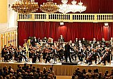 21. August 2004 - Bedřich Smetana: Má vlast (Mein Vaterland), Staatsphilharmonie Brno (Brünn), Dirigent: Petr Altrichter, Kammerorchester von Bohuslav Martinů, Internationales Musikfestival Český Krumlov, Bildsquelle: © Auviex s.r.o., Foto: Libor Sváček 