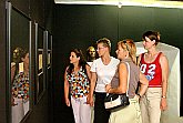 Prohlídka expozic Egon Schiele Art Centra, inspekční cesta zástupců města a okresu Pasov v Českém Krumlově, 3. srpna 2004, foto: Lubor Mrázek 