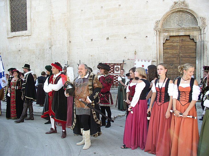 Die Krumauer im italienischen Sulmona 2004, Bildsquelle: das Archiv Krumlovští pištci und Fioretto