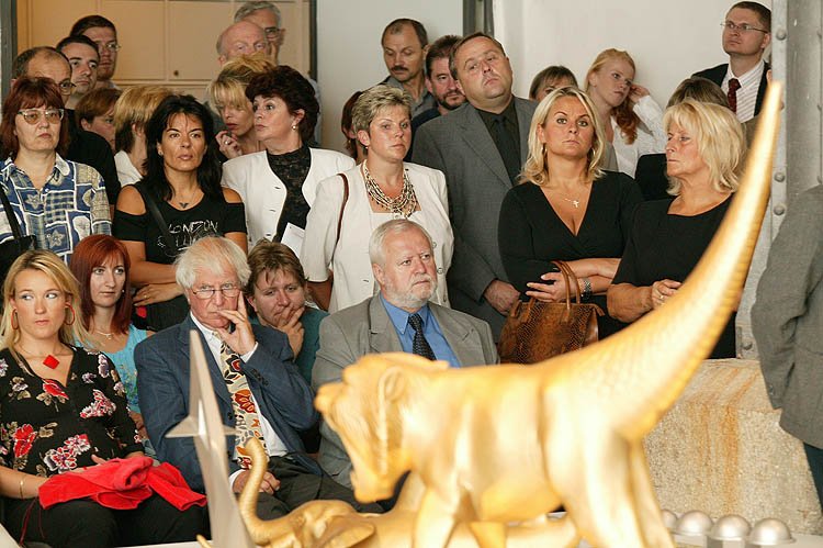 Vernissage der Ausstellung der Werke von Milan Knížák im Egon Schiele Art Centrum Český Krumlov, 4. September 2004, Foto: Libor Sváček