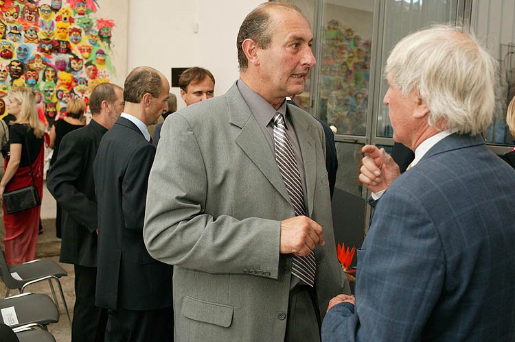 Vernissage der Ausstellung der Werke von Milan Knížák im Egon Schiele Art Centrum Český Krumlov, 4. September 2004, Foto: Libor Sváček