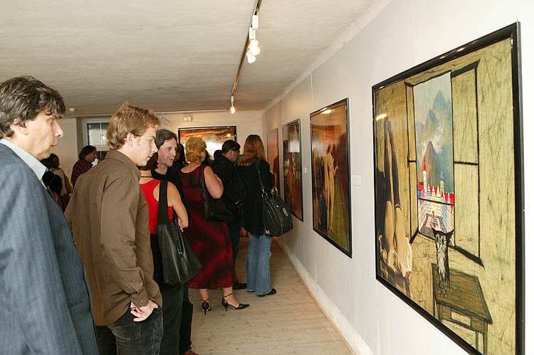 Vernissage der Ausstellung der Werke von Milan Knížák im Egon Schiele Art Centrum Český Krumlov, 4. September 2004, Foto: Libor Sváček