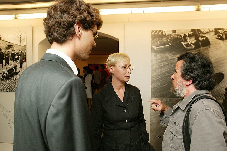 Vernissage der Ausstellung der Werke von Milan Knížák im Egon Schiele Art Centrum Český Krumlov, 4. September 2004, Foto: Libor Sváček