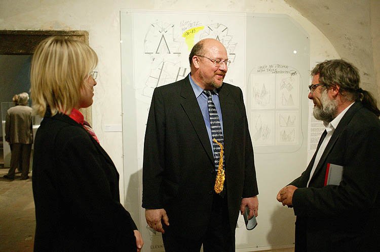 Vernissage der Ausstellung der Werke von Milan Knížák im Egon Schiele Art Centrum Český Krumlov, 4. September 2004, Foto: Libor Sváček