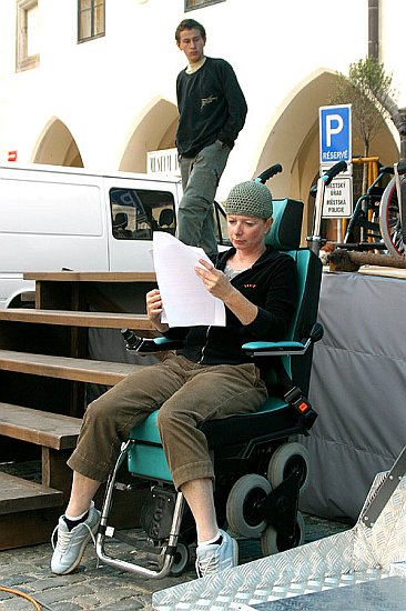 Bára Štěpánová, Den s handicapem - lidé 'za scénou', Český Krumlov 11. září 2004, foto: Lubor Mrázek
