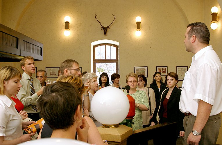 Český Krumlov je na kongresy a incentivu připraven, inspekční cesta agentury CzechTourism, 7. září 2004, foto: © Lubor Mrázek