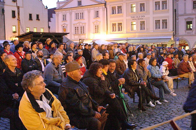 St.-Wenzels-Fest 2004 - Kultur und Erlebnisse im Stadtzentrum, Foto: © Lubor Mrázek