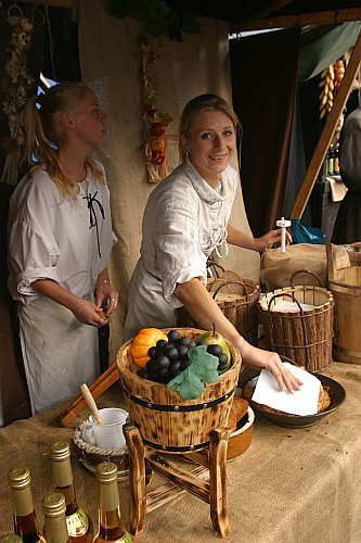 Staročeská krčma, Svatováclavské slavnosti 2004, foto: © Lubor Mrázek
