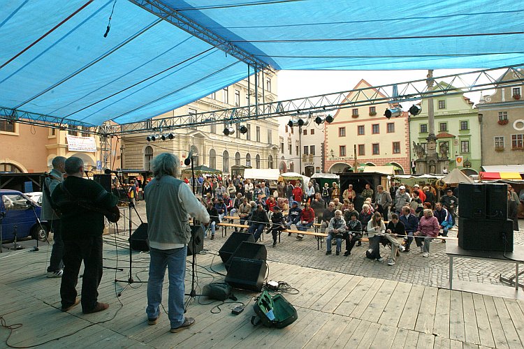 St.-Wenzels-Fest 2004 - Kultur und Erlebnisse im Stadtzentrum, Foto: © Lubor Mrázek