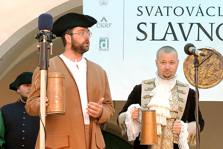 Vinařský a pivovarský průvod městem, Svatováclavské slavnosti 2004, foto: © Lubor Mrázek