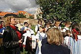 St.-Wenzels-Fest 2004 - Winzer- und Bierbrauerzug durch die Stadt, Foto: © Lubor Mrázek 