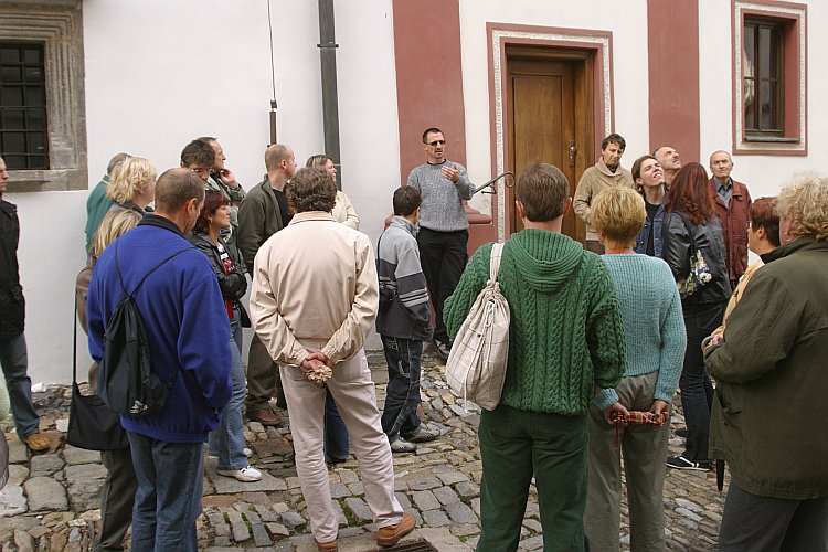 St.-Wenzels-Fest 2004 - Aschenputtel - Studio Dell arte Č. Budějovice im Hof von U malého Vítka, Foto: © Lubor Mrázek