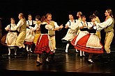 St.-Wenzels-Fest 2004 - Abend mit der Folklore - Jitřenka Český Krumlov, Folkloreensemble Růže Český Krumlov, Corro Monte Zugna Roveretto (Italien), Foto: © Lubor Mrázek 