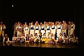 Večer s folklórem - Jitřenka Český Krumlov, Folklórní soubor Růže Český Krumlov, Corro Monte Zugna Roveretto (Itálie), Svatováclavské slavnosti 2004, foto: © Lubor Mrázek 