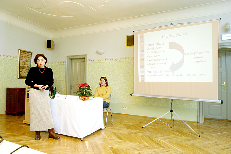 MUDr. Mičanová; Zdravotní ústav České Budějovice, III. ročník odborných seminářů Český Krumlov – Management a marketing cestovního ruchu, foto: Lubor Mrázek