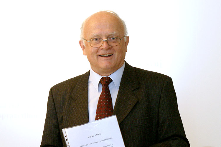 Prof. Helmut Renöckl, Jihočeská univerzita - Institut pro hospodářskou etiku a regionální rozvoj, III. ročník odborných seminářů Český Krumlov – Management a marketing cestovního ruchu, foto: Lubor Mrázek