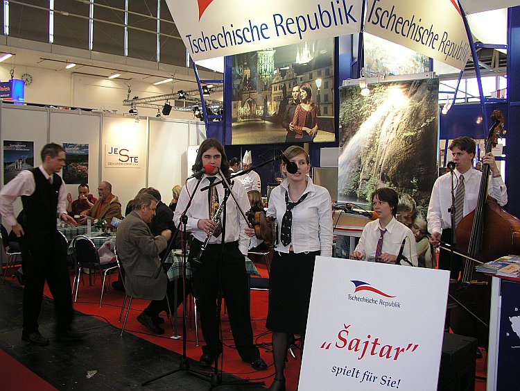 Presentation of the town of Czech Krumlov at the trade fair in Munich, exposition of the Czech Republic, cimbalon folk band 