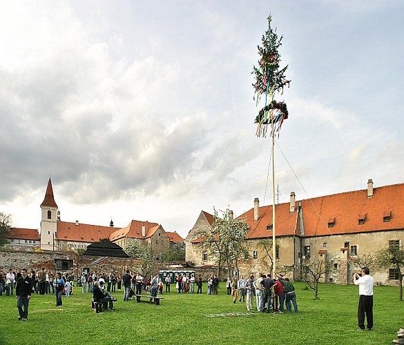 Rej čarodějnic 30.4.2005, foto: © 2005 Lubor Mrázek