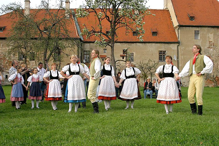 Rej čarodějnic 30.4.2005, foto: © 2005 Lubor Mrázek