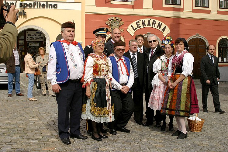 Zahájení oslav 60. výročí konce 2. světové války v regionu Český Krumlov, foto: © Lubor Mrázek