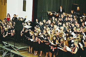 Sbor a Camachův orchestr Gymnasium Siegburg Alleestraße, Německo 